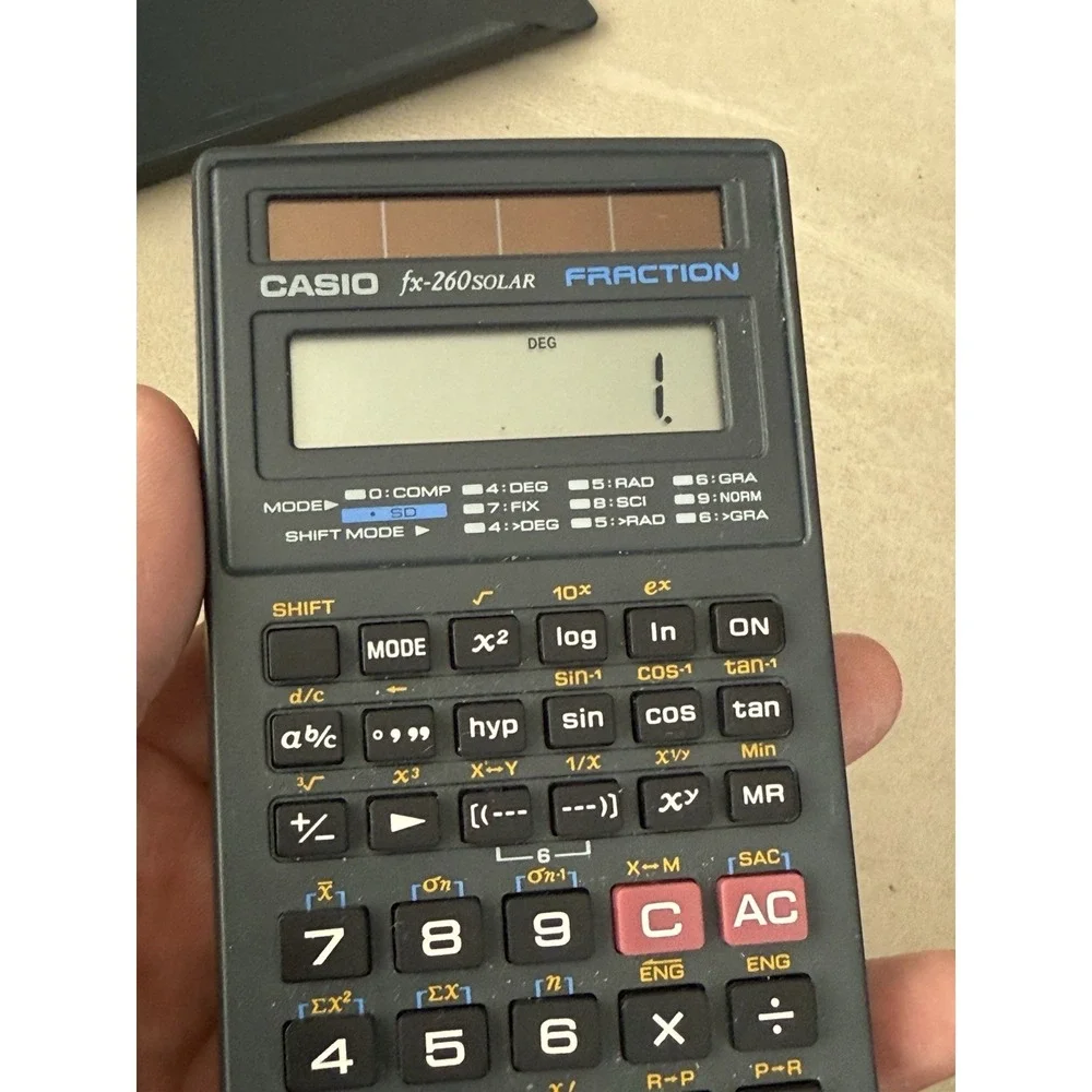 Casio FX-260 Solar Calculator With Fractions -‎ Includes Original Slip Cover